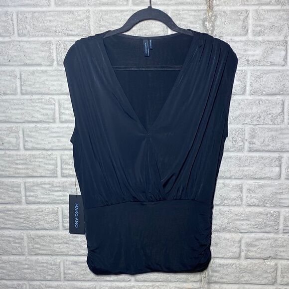 NWT MSRP $88 Marciano Barbara Top Women's Size Medium - Picture 2 of 12